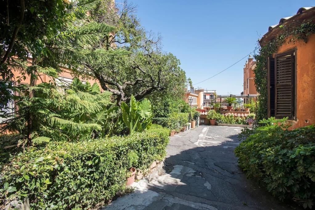 Vittoria In Trastevere Appartamento *